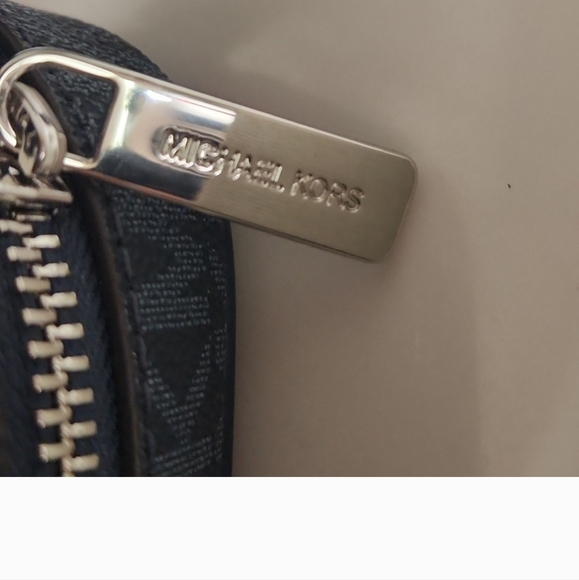 Michael Kors Blue Crossbody Bag - Picture 9 of 9